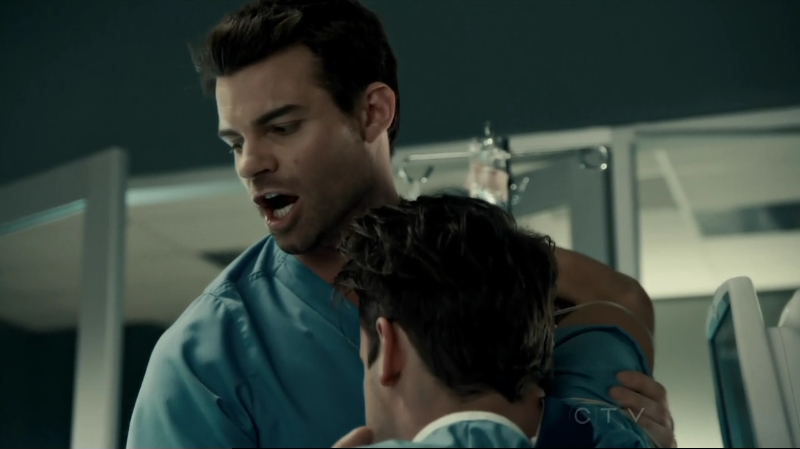 VampireDiariesWorld-dot-org_SavingHope2x10-1700.jpg