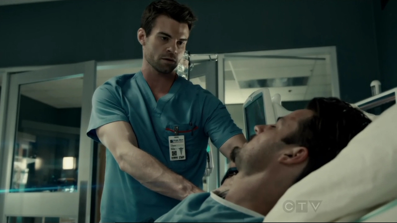 VampireDiariesWorld-dot-org_SavingHope2x10-1706.jpg