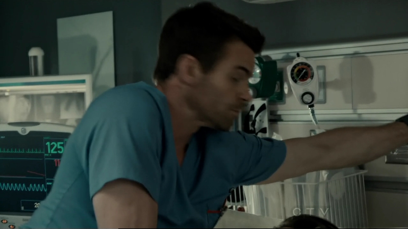 VampireDiariesWorld-dot-org_SavingHope2x10-1710.jpg