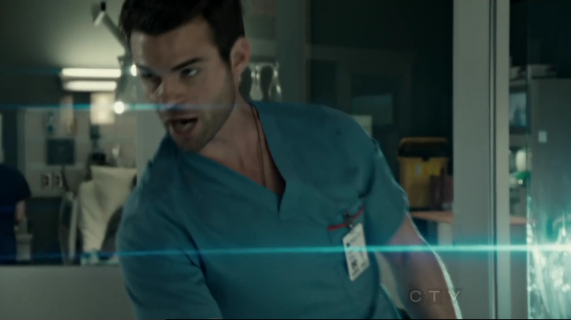 VampireDiariesWorld-dot-org_SavingHope2x10-1712.jpg