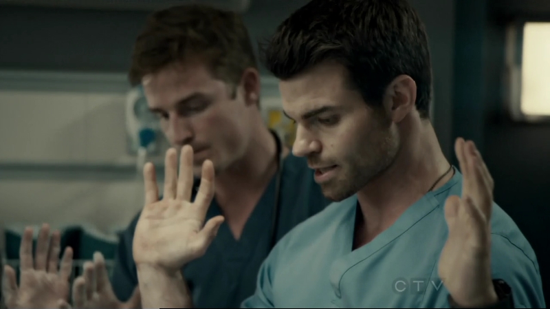 VampireDiariesWorld-dot-org_SavingHope2x10-1866.jpg