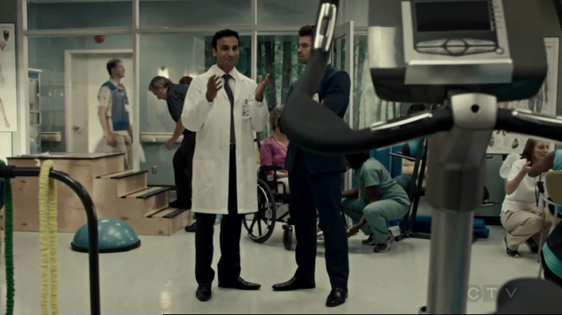 VampireDiariesWorld-dot-org_SavingHope2x11-0600.jpg