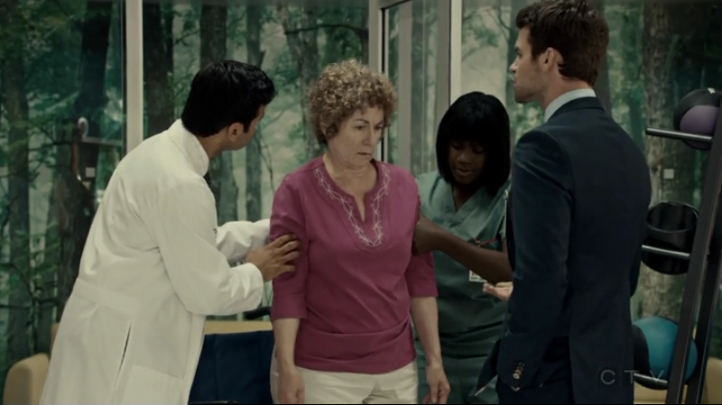 VampireDiariesWorld-dot-org_SavingHope2x11-0620.jpg