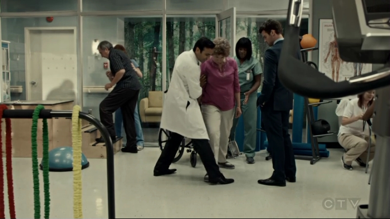 VampireDiariesWorld-dot-org_SavingHope2x11-0625.jpg