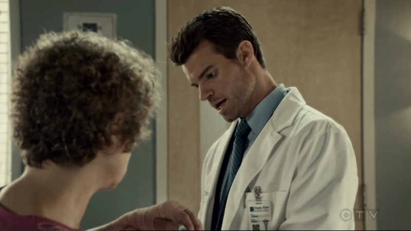 VampireDiariesWorld-dot-org_SavingHope2x11-1724.jpg