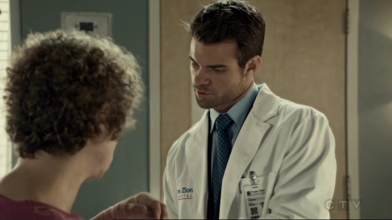 VampireDiariesWorld-dot-org_SavingHope2x11-1727.jpg