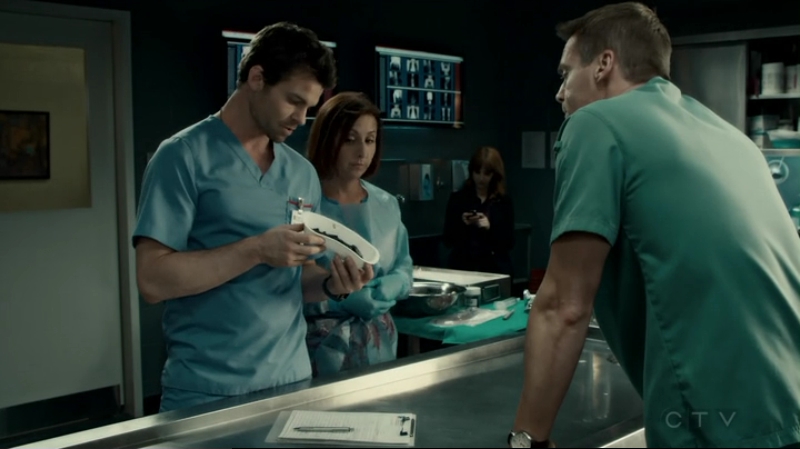 VampireDiariesWorld-dot-org_SavingHope2x12-0792.jpg