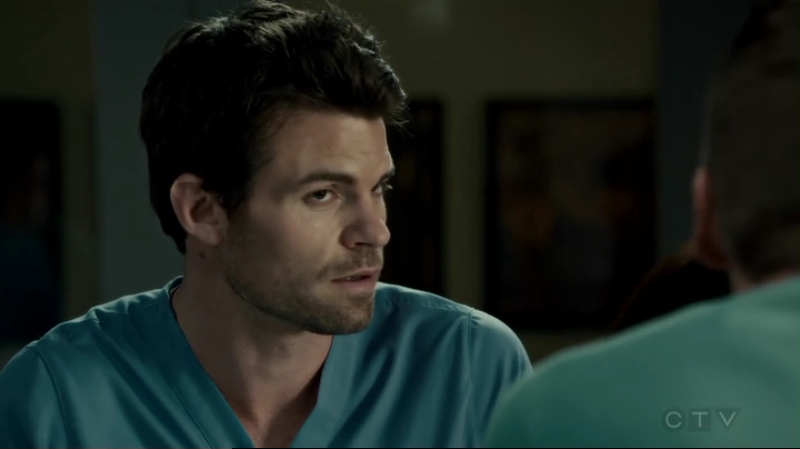 VampireDiariesWorld-dot-org_SavingHope2x12-0827.jpg