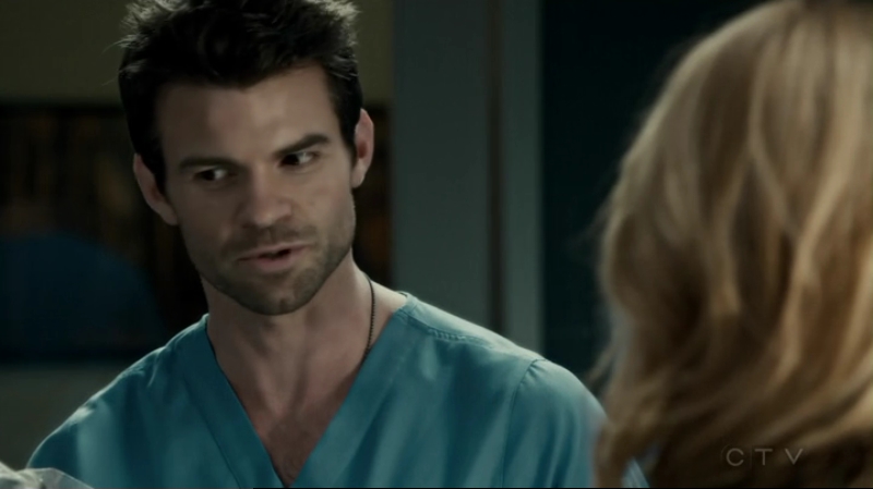 VampireDiariesWorld-dot-org_SavingHope2x12-0953.jpg