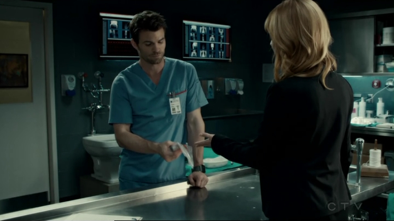 VampireDiariesWorld-dot-org_SavingHope2x12-0967.jpg