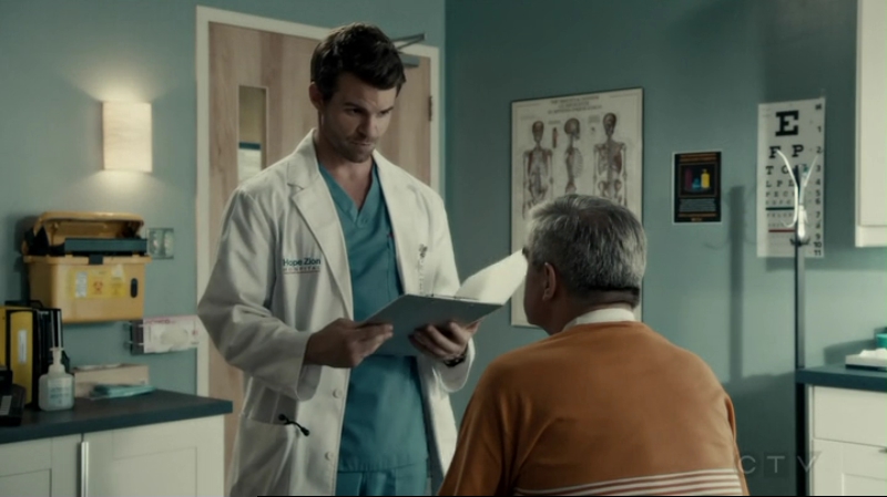 VampireDiariesWorld-dot-org_SavingHope2x12-1337.jpg