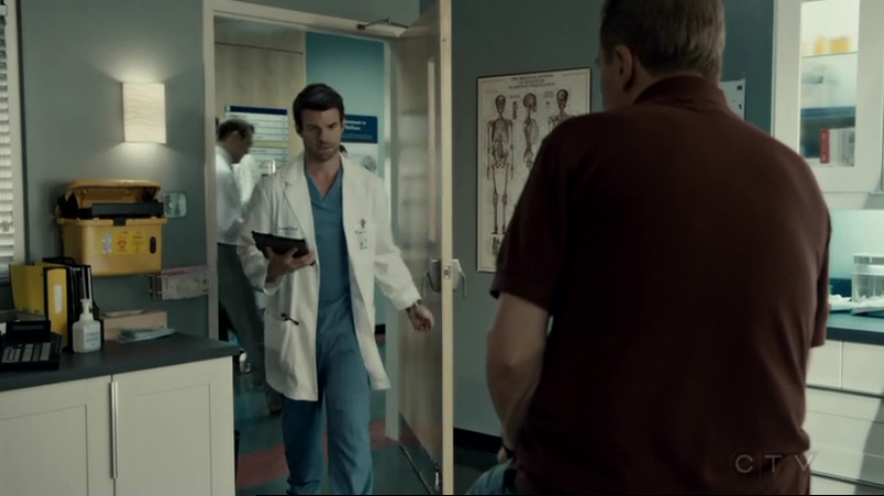 VampireDiariesWorld-dot-org_SavingHope2x12-1368.jpg