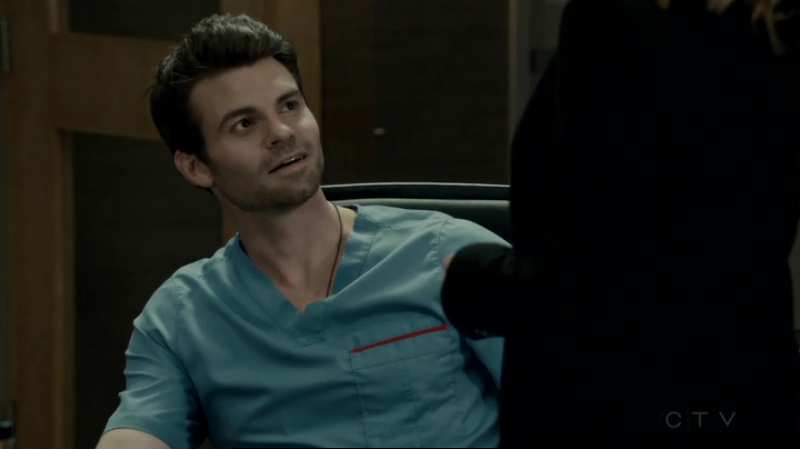 VampireDiariesWorld-dot-org_SavingHope2x12-1638.jpg