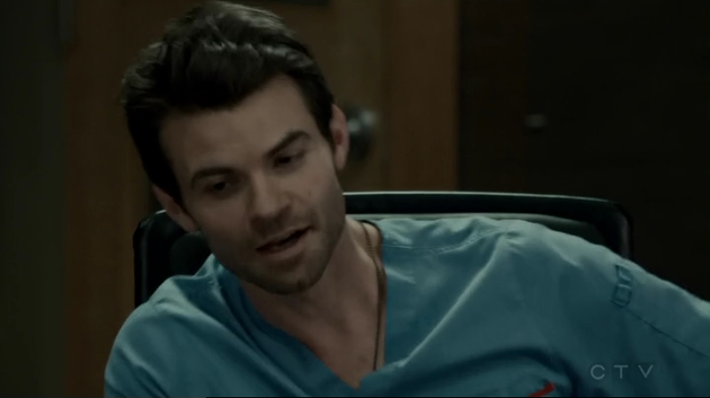 VampireDiariesWorld-dot-org_SavingHope2x12-1646.jpg