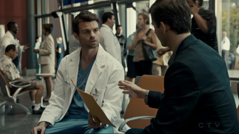 VampireDiariesWorld-dot-org_SavingHope2x12-1894.jpg