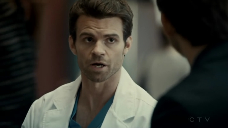 VampireDiariesWorld-dot-org_SavingHope2x12-1916.jpg