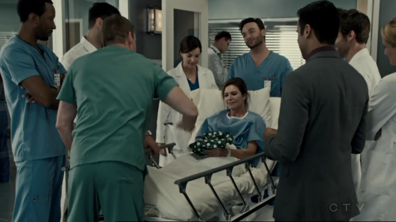 VampireDiariesWorld-dot-org_SavingHope2x12-2038.jpg