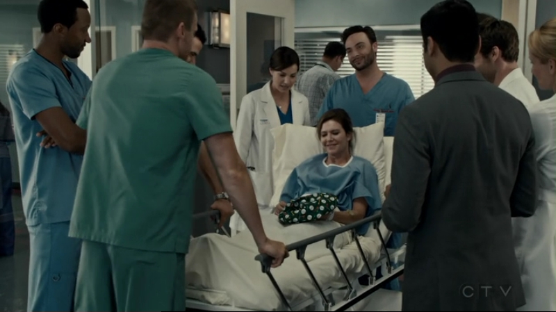 VampireDiariesWorld-dot-org_SavingHope2x12-2039.jpg