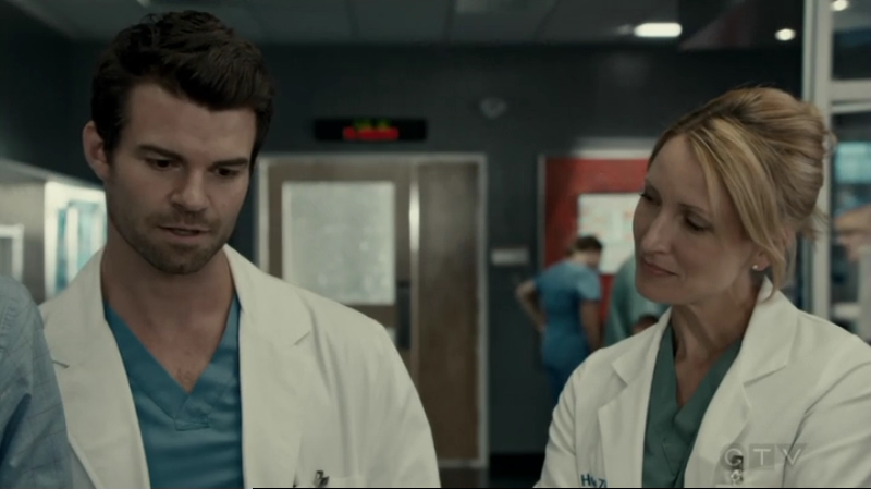 VampireDiariesWorld-dot-org_SavingHope2x12-2069.jpg