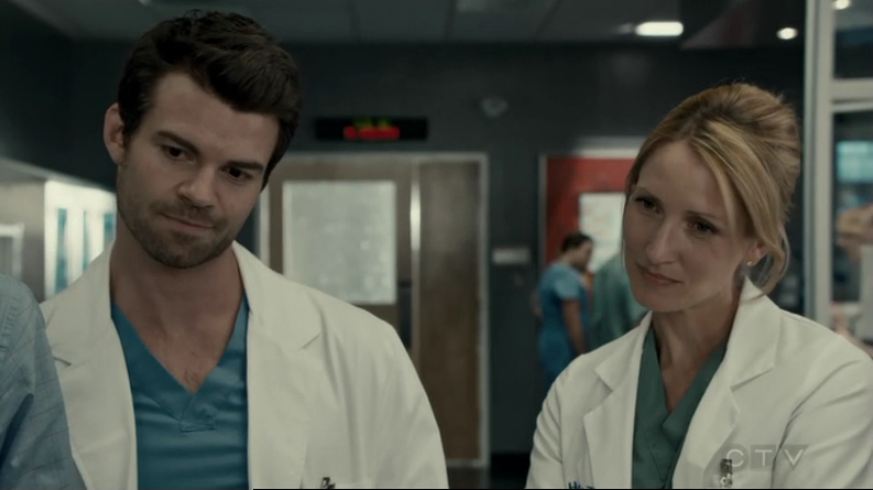 VampireDiariesWorld-dot-org_SavingHope2x12-2071.jpg