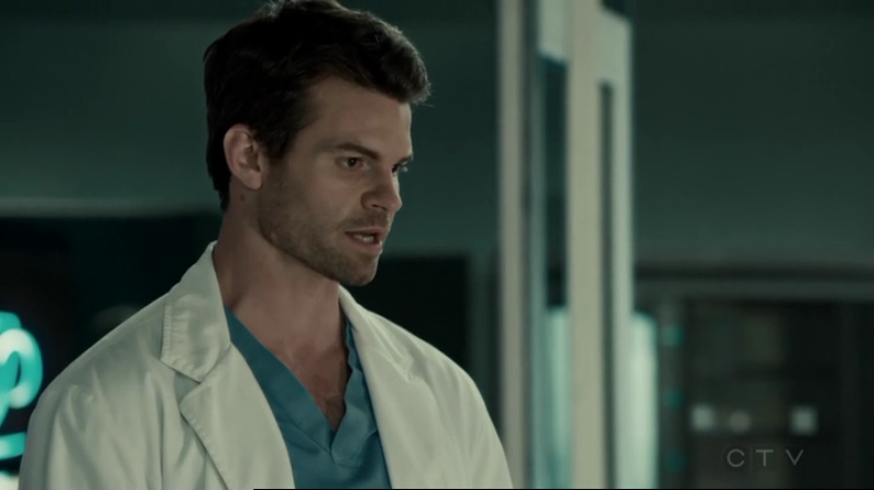 VampireDiariesWorld-dot-org_SavingHope2x12-2337.jpg