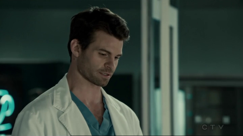 VampireDiariesWorld-dot-org_SavingHope2x12-2365.jpg