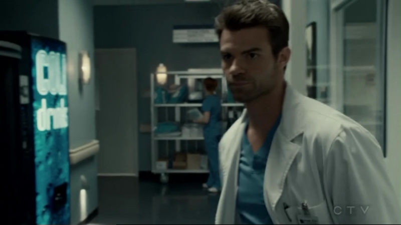 VampireDiariesWorld-dot-org_SavingHope2x12-2381.jpg