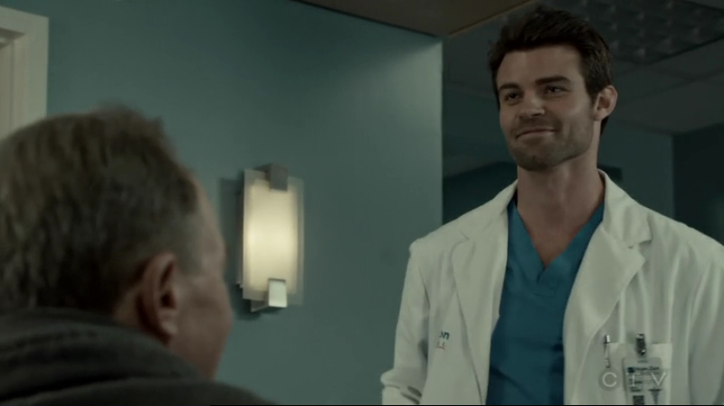 VampireDiariesWorld-dot-org_SavingHope2x12-2396.jpg