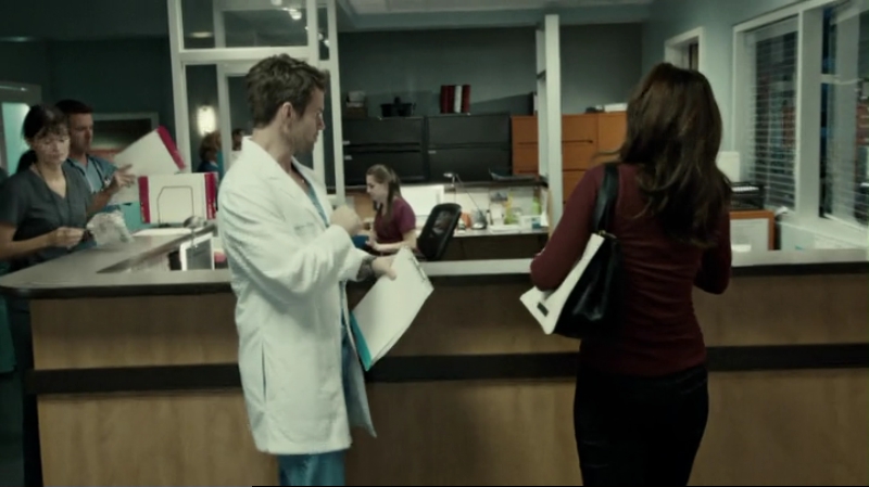 VampireDiariesWorld-dot-org_SavingHope2x14-0012.jpg