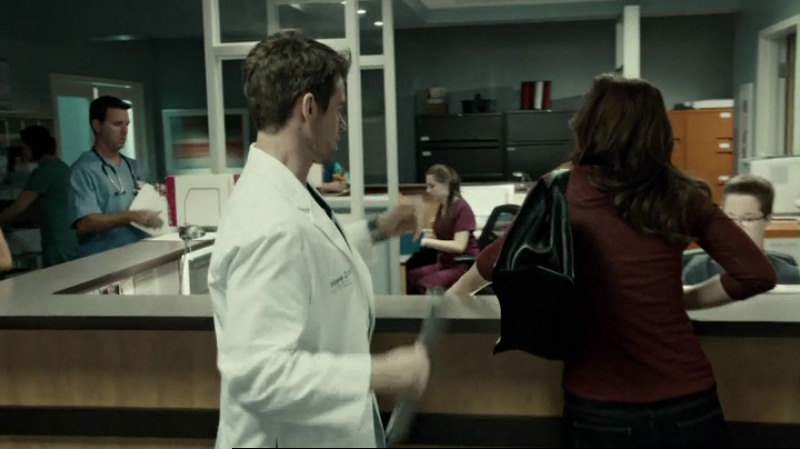 VampireDiariesWorld-dot-org_SavingHope2x14-0013.jpg