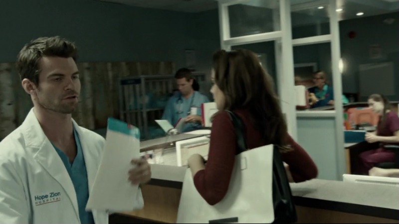 VampireDiariesWorld-dot-org_SavingHope2x14-0015.jpg