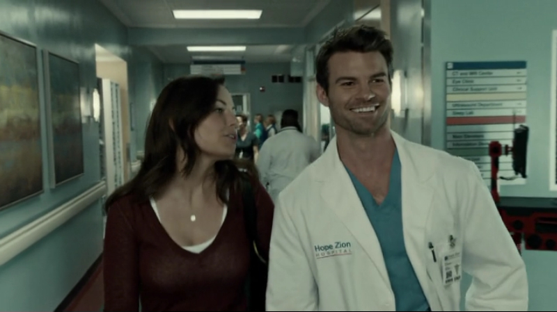 VampireDiariesWorld-dot-org_SavingHope2x14-0024.jpg