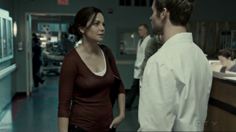 VampireDiariesWorld-dot-org_SavingHope2x14-2265.jpg