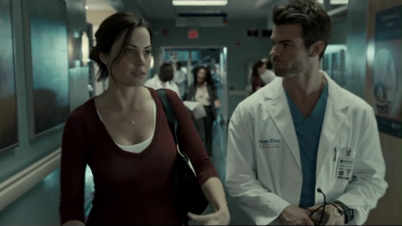 VampireDiariesWorld-dot-org_SavingHope2x14-2276.jpg