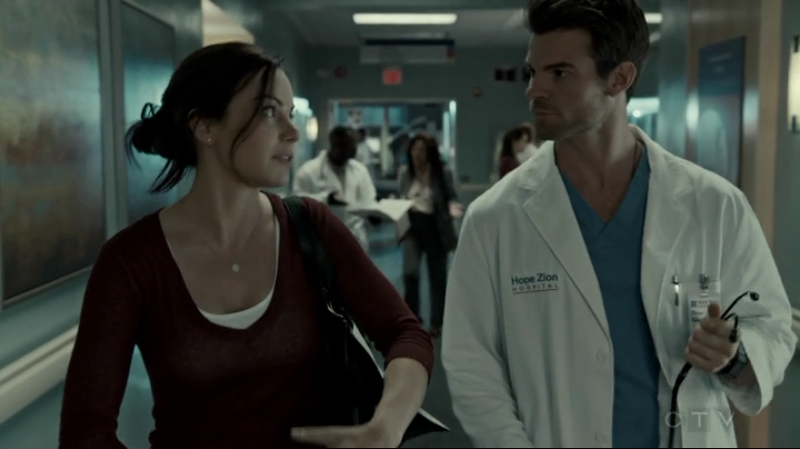 VampireDiariesWorld-dot-org_SavingHope2x14-2277.jpg