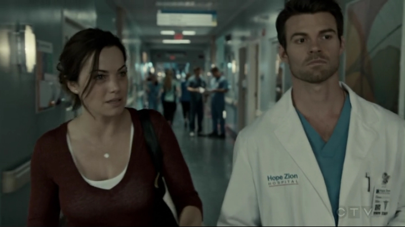 VampireDiariesWorld-dot-org_SavingHope2x14-2296.jpg