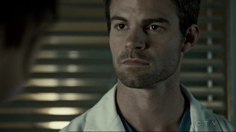 VampireDiariesWorld-dot-org_SavingHope2x14-2314.jpg