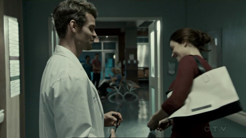 VampireDiariesWorld-dot-org_SavingHope2x14-2338.jpg