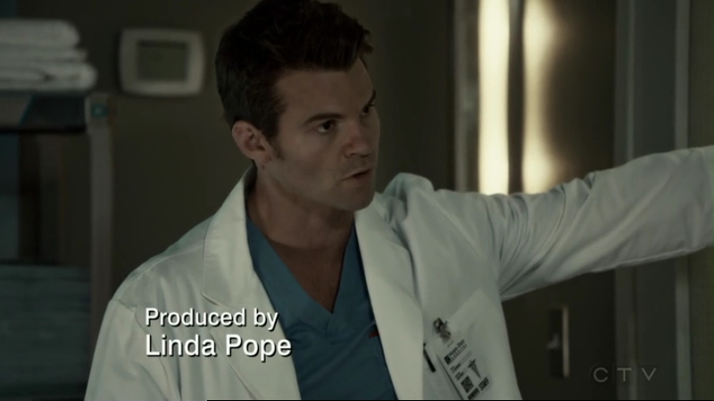 VampireDiariesWorld-dot-org_SavingHope2x15-0401.jpg