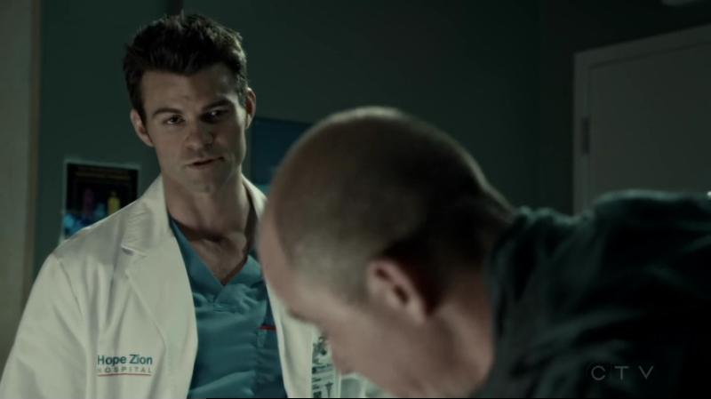 VampireDiariesWorld-dot-org_SavingHope2x15-0546.jpg