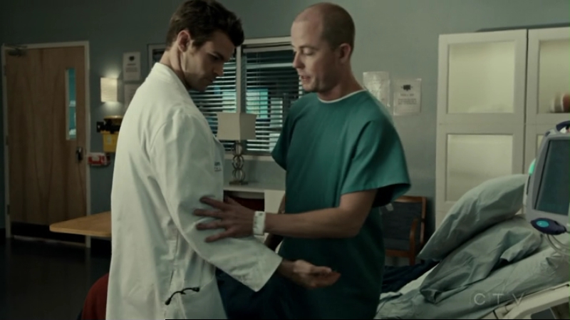 VampireDiariesWorld-dot-org_SavingHope2x15-1846.jpg