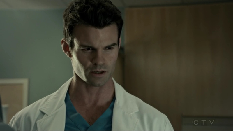 VampireDiariesWorld-dot-org_SavingHope2x15-1879.jpg