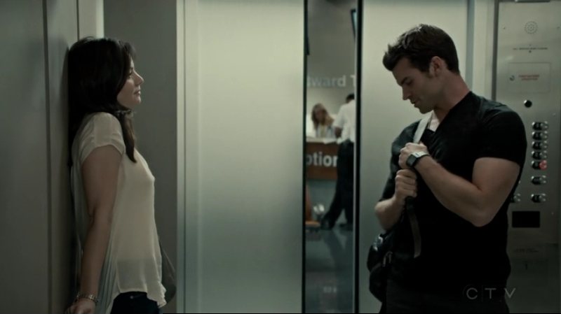 VampireDiariesWorld-dot-org_SavingHope2x15-2414.jpg