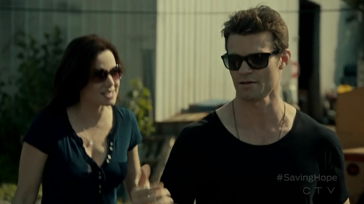 VampireDiariesWorld-dot-org_SavingHope2x16-0032.jpg