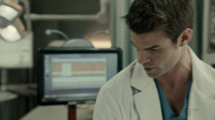 VampireDiariesWorld-dot-org_SavingHope2x16-0642.jpg