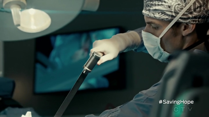 VampireDiariesWorld-dot-org_SavingHope2x16-0962.jpg