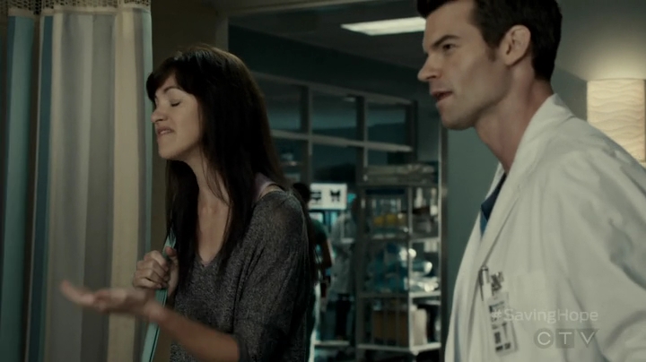 VampireDiariesWorld-dot-org_SavingHope2x16-1298.jpg