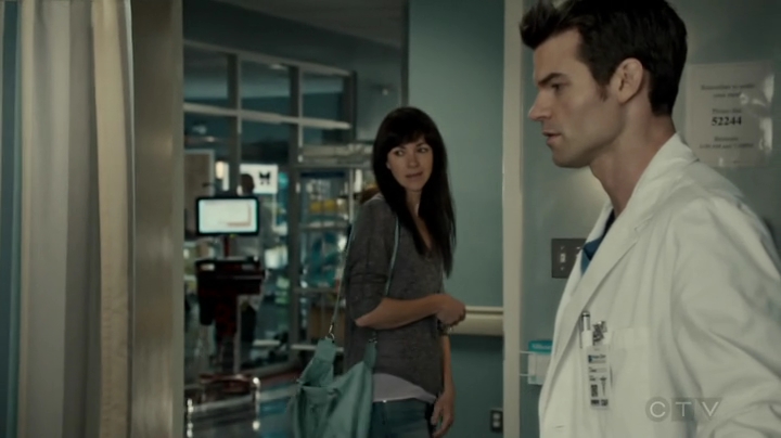 VampireDiariesWorld-dot-org_SavingHope2x16-1311.jpg