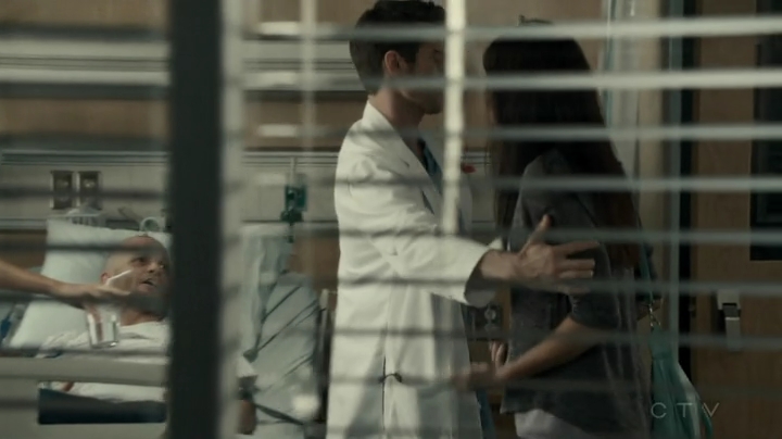 VampireDiariesWorld-dot-org_SavingHope2x16-1349.jpg