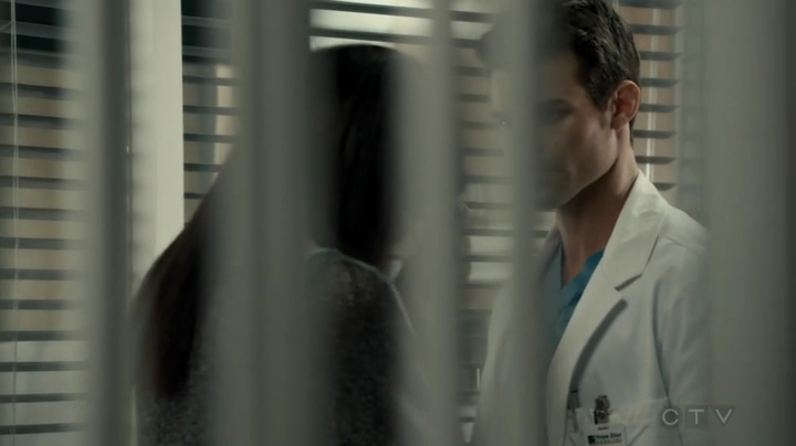 VampireDiariesWorld-dot-org_SavingHope2x16-1359.jpg